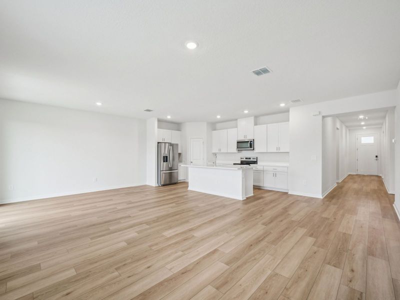 Spacious, unfurnished interior of a new home in Salt Meadows - Classic Series, Parrish (Image 7).