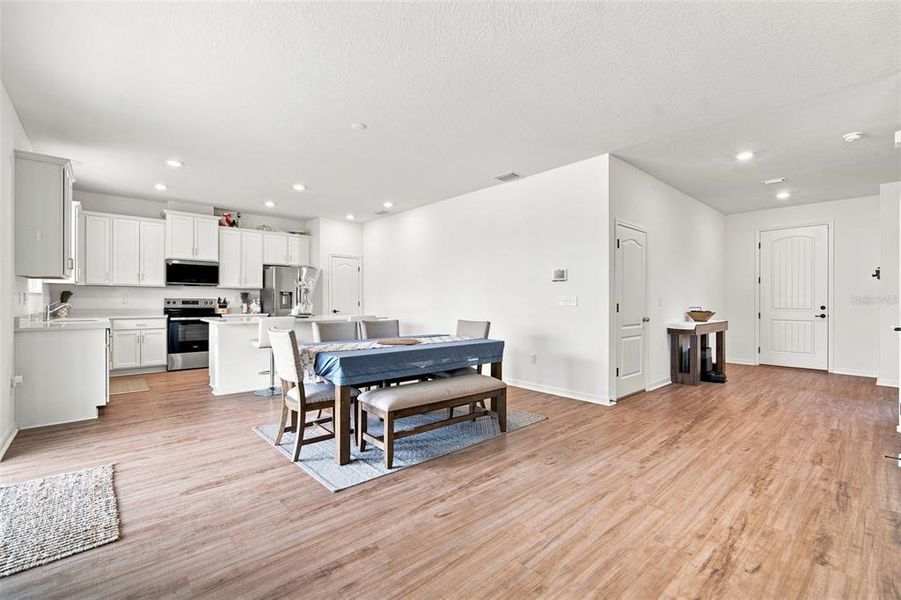 Furnished interior view inside a new home in , Land O' Lakes (Image 15).