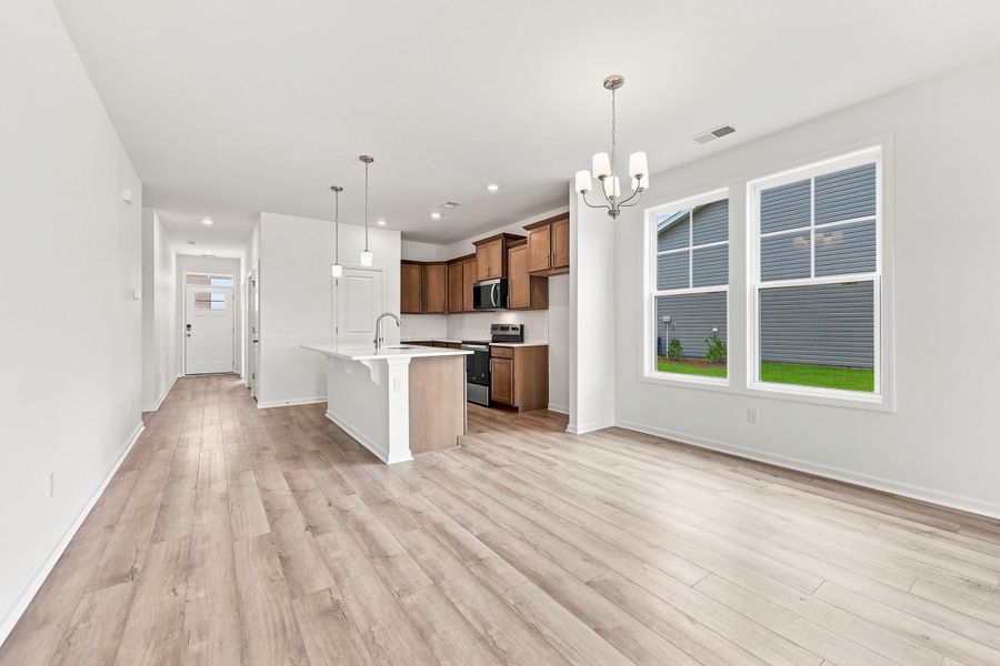 Spacious, unfurnished interior of a new home in Edgefield, Loris (Image 14). Spacious, unfurnished interior of a new home in Edgefield, Loris (Image 14).