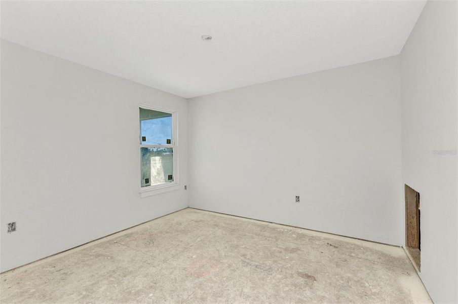 Spacious, unfurnished interior of a new home in , Port Charlotte (Image 31).