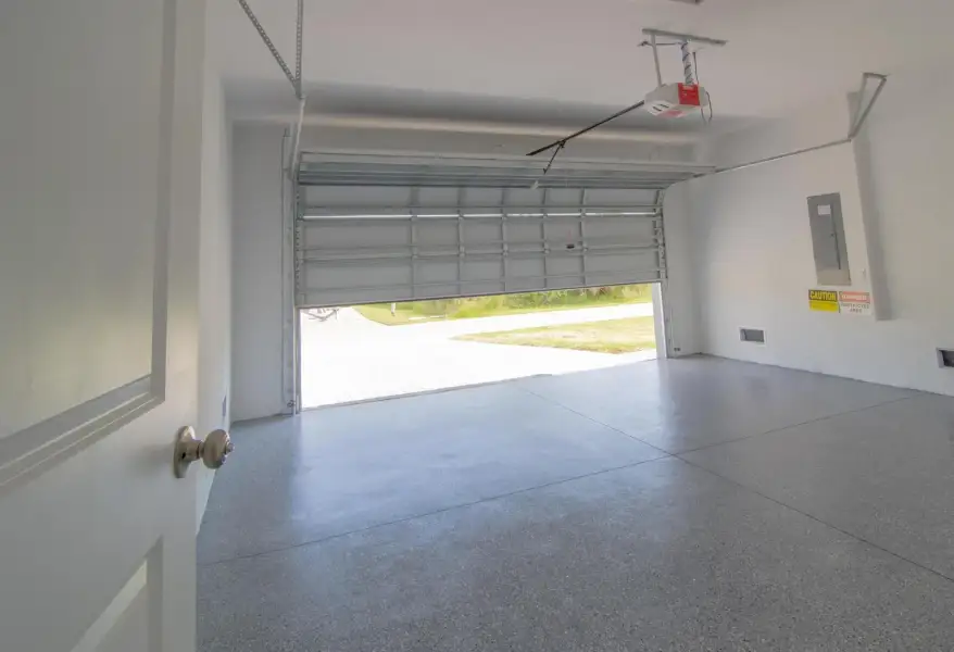 Garage with Automatic Door