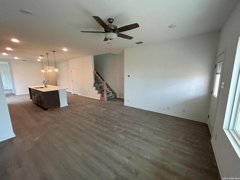 Spacious, unfurnished interior of a new home in Meadows at Hennersby Hollow 40's, San Antonio (Image 14). Spacious, unfurnished interior of a new home in Meadows at Hennersby Hollow 40's, San Antonio (Image 14).