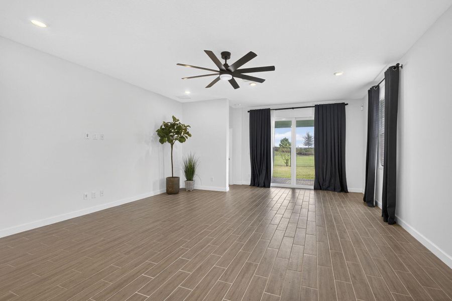 Spacious, unfurnished interior of a new home in , Loxahatchee (Image 34).