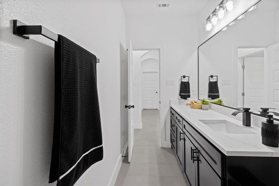 Furnished interior view inside a new home in , Fort Worth (Image 7).