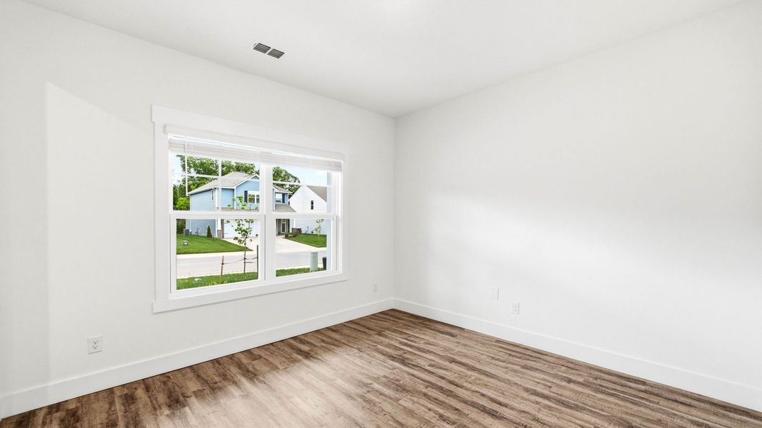 Spacious, unfurnished interior of a new home in Fieldcrest Acres, Blountville (Image 20).