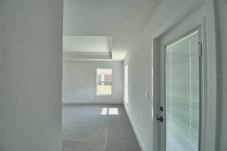 Spacious, unfurnished interior of a new home in Lake Juliana Estates, Auburndale (Image 20).