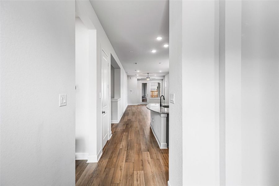 Spacious, unfurnished interior of a new home in , Humble (Image 21).