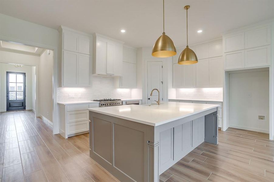 Furnished interior view inside a new home in , Benbrook (Image 10).