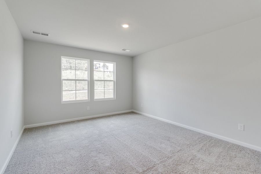 Spacious, unfurnished interior of a new home in Bluefield, Lexington (Image 20). Spacious, unfurnished interior of a new home in Bluefield, Lexington (Image 20).