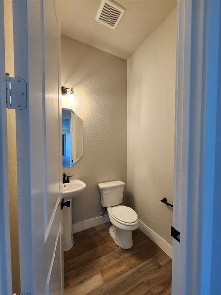 Furnished interior view inside a new home in Rocky Top, Krum (Image 7).