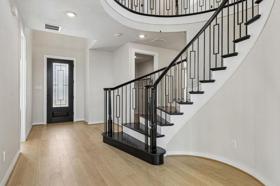 Spacious, unfurnished interior of a new home in Grand Estates of Anna, Anna (Image 12). Spacious, unfurnished interior of a new home in Grand Estates of Anna, Anna (Image 12).