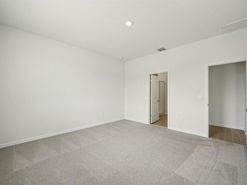 Spacious, unfurnished interior of a new home in Oakfield Trails - Classic Series, Parrish (Image 14). Spacious, unfurnished interior of a new home in Oakfield Trails - Classic Series, Parrish (Image 14).