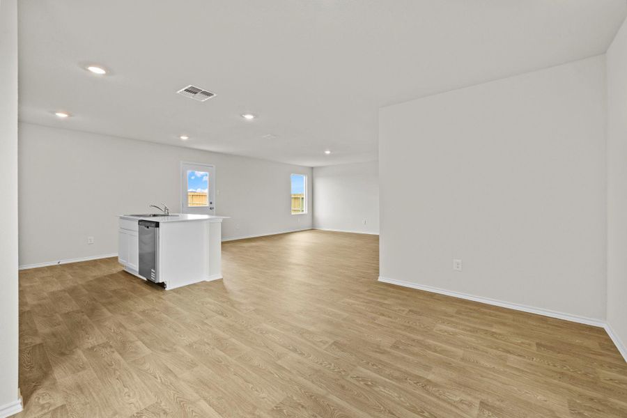 Spacious, unfurnished interior of a new home in Ladera, Luling (Image 26). Spacious, unfurnished interior of a new home in Ladera, Luling (Image 26).