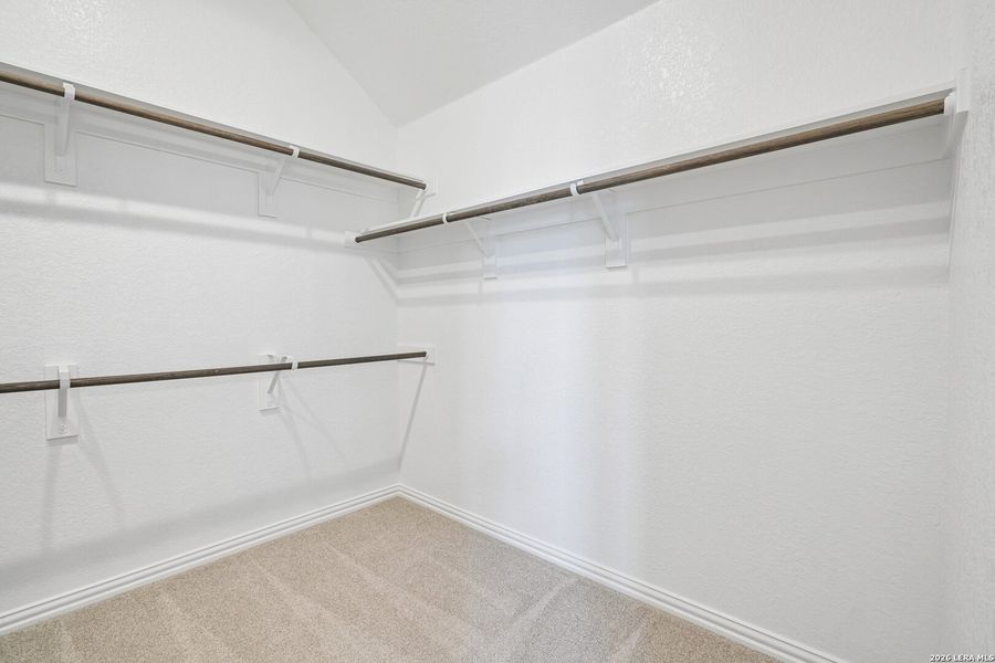Spacious, unfurnished interior of a new home in The Crossvine, Schertz (Image 12).