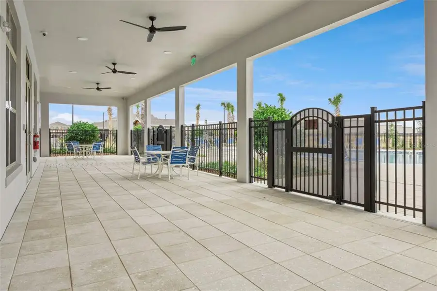 Exterior details and patio area of a home in Waterleigh, Winter Garden (Image 4).