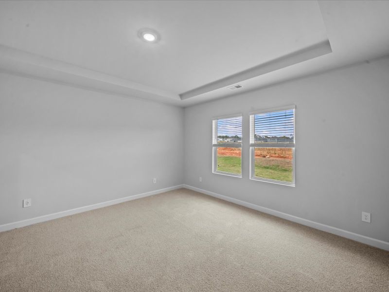 Spacious, unfurnished interior of a new home in Vickery Station, Woodruff (Image 11).