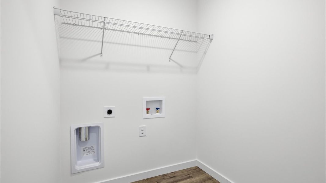 Spacious, unfurnished interior of a new home in Emory Creek, Harriman (Image 20).