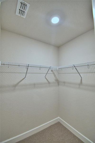 Spacious, unfurnished interior of a new home in Cadence Crossing, Auburndale (Image 23). Spacious, unfurnished interior of a new home in Cadence Crossing, Auburndale (Image 23).