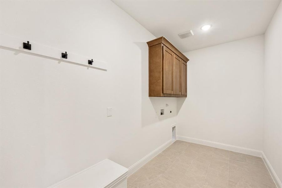 Spacious, unfurnished interior of a new home in Sonoma Verde, Rockwall (Image 30).