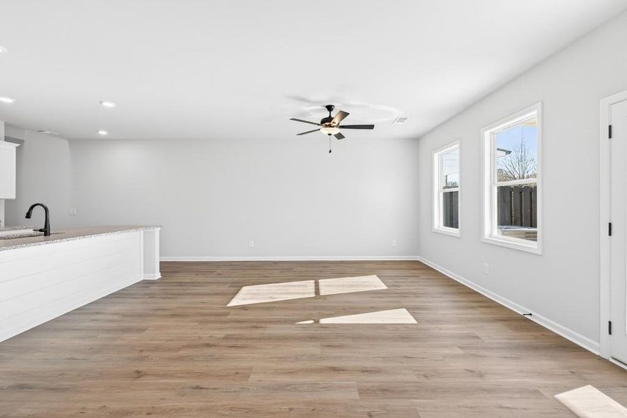 Spacious, unfurnished interior of a new home in , Commerce (Image 42).