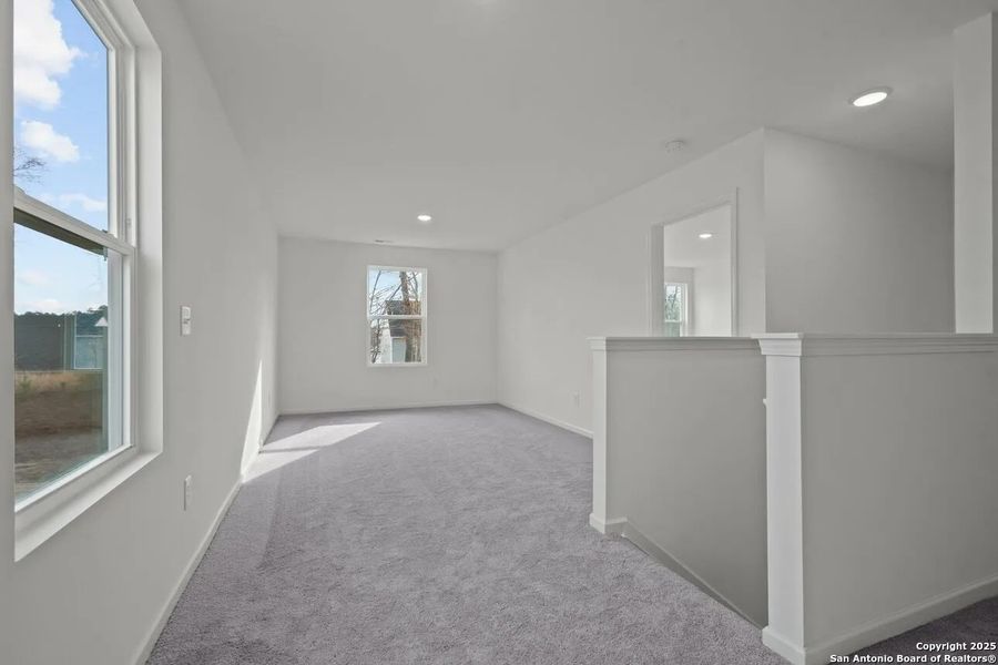 Spacious, unfurnished interior of a new home in Saddlebrook Ranch, Schertz (Image 15). Spacious, unfurnished interior of a new home in Saddlebrook Ranch, Schertz (Image 15).