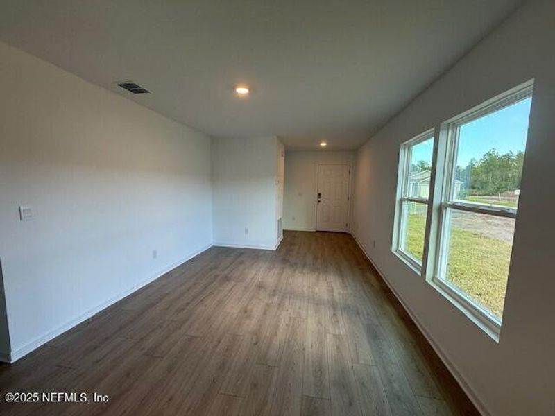 Spacious, unfurnished interior of a new home in Grand Reserve, Bunnell (Image 23).