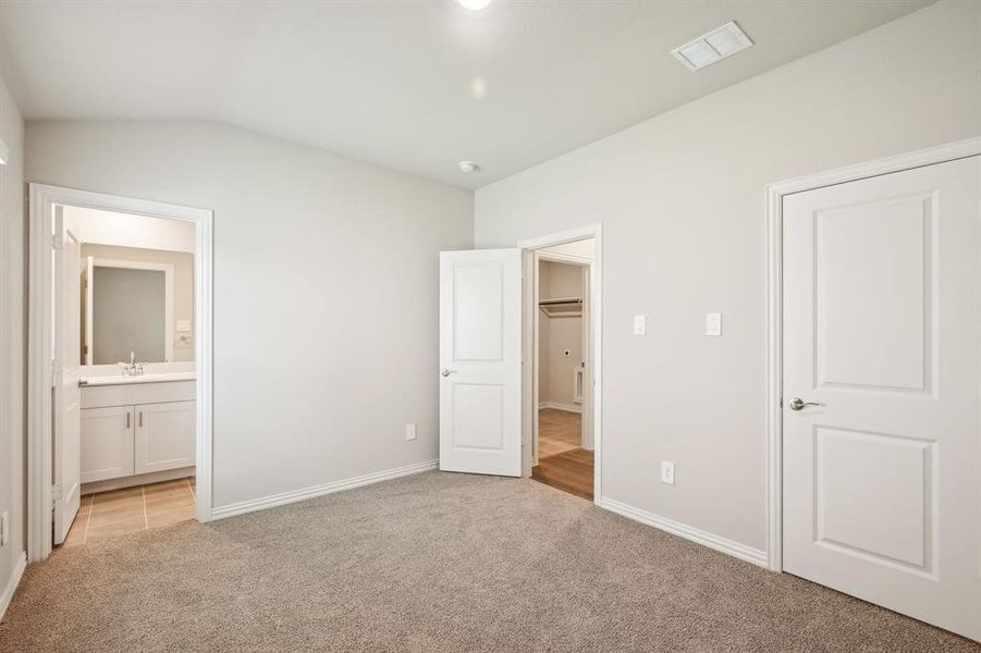 Photo is not of the actual home, but is an inspirational photo of builder’s model home and may depict options, furnishings, and/or decorator features that are not included.