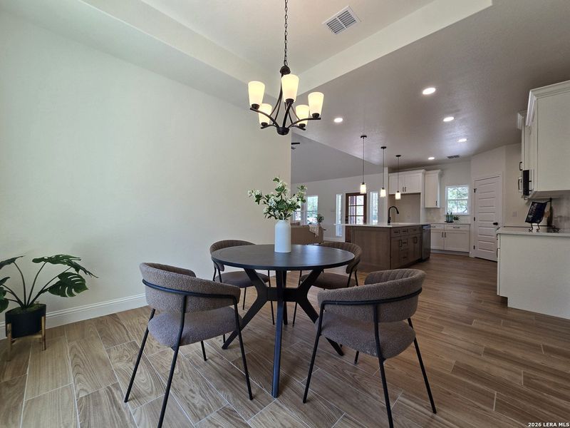 Furnished interior view inside a new home in , Canyon Lake (Image 9).