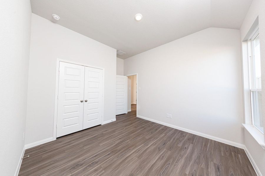 Photos are a representation of the floor plan. Options and interior selections will vary. Photos are a representation of the floor plan. Options and interior selections will vary.
