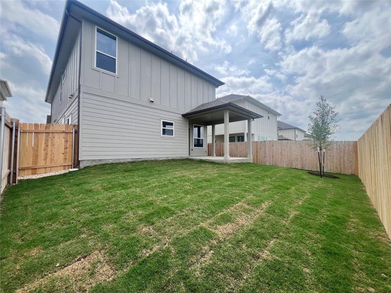 Photos of similar home. Actual home under construction.