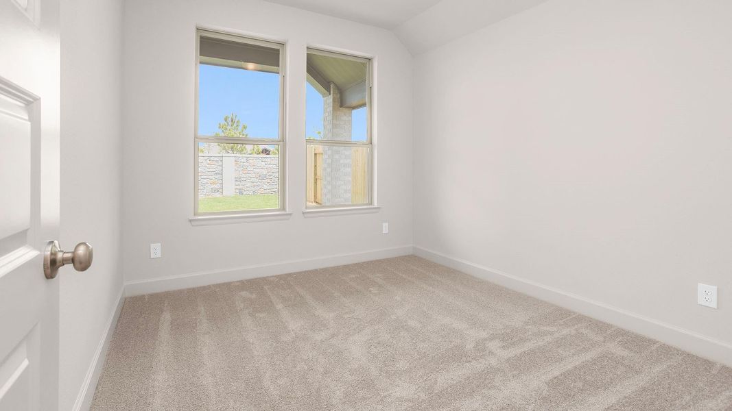 Spacious, unfurnished interior of a new home in Jordan Ranch, Fulshear (Image 9).