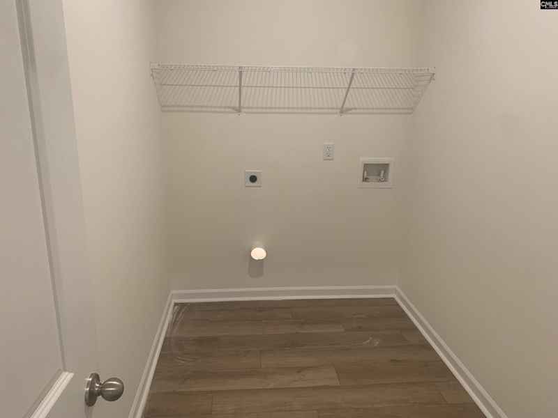 Spacious, unfurnished interior of a new home in Peachtree Hills, Lexington (Image 11).