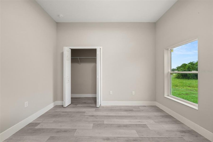 Spacious, unfurnished interior of a new home in , Sebring (Image 40).