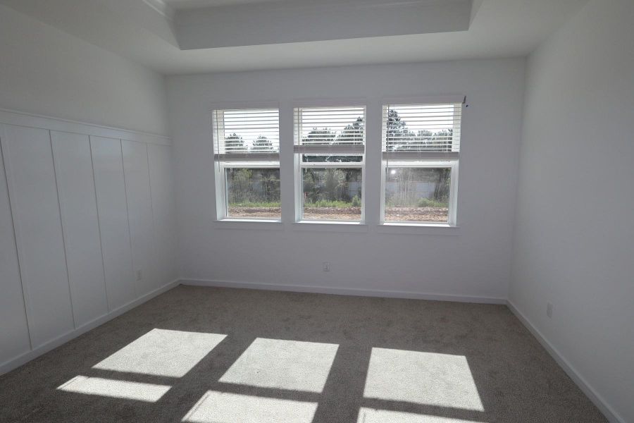 Spacious primary suite