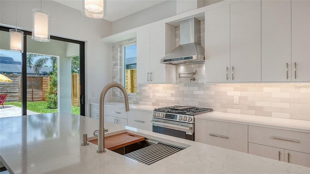 Furnished interior view inside a new home in , Sarasota (Image 6).
