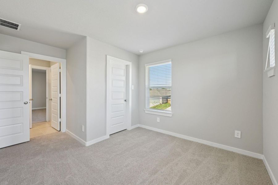 Photo is not of the actual home, but is an inspirational photo of builder’s model home and may depict options, furnishings, and/or decorator features that are not included. Photo is not of the actual home, but is an inspirational photo of builder’s model home and may depict options, furnishings, and/or decorator features that are not included.