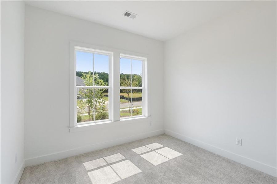 Spacious, unfurnished interior of a new home in Old Mill Preserve, Dallas (Image 17).