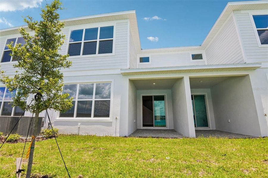 Exterior details and patio area of a home in , San Antonio (Image 21).
