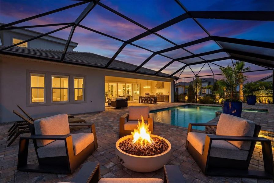 Exterior details and patio area of a home in , Venice (Image 31).