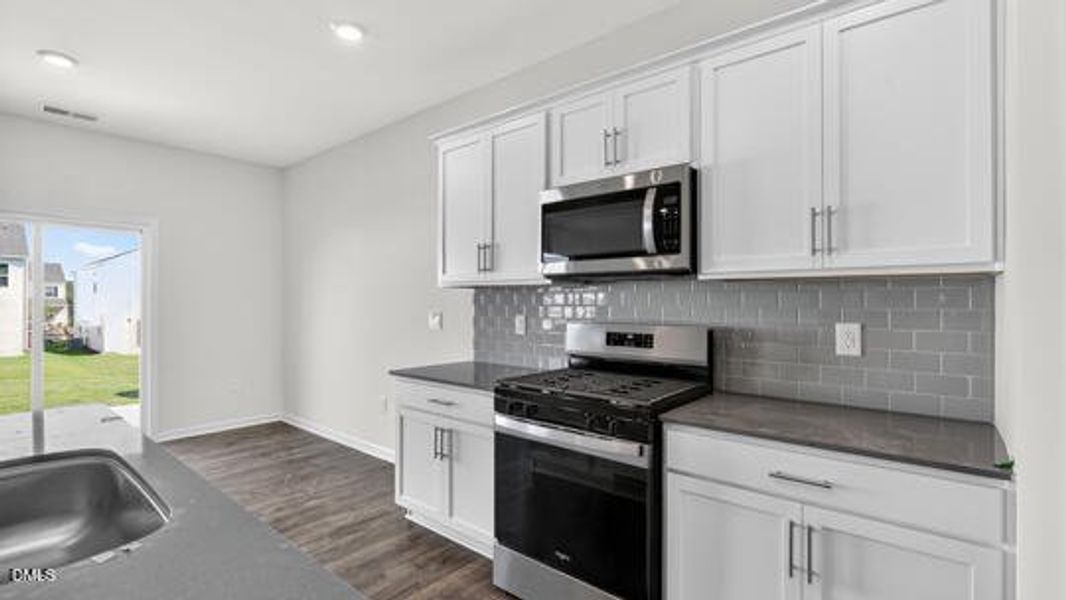 Galvins Ridge_Hayden B_463_White_FP_SPEC Galvins Ridge_Hayden B_463_White_FP_SPEC