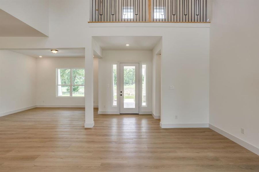 Spacious, unfurnished interior of a new home in , Sunset (Image 29).