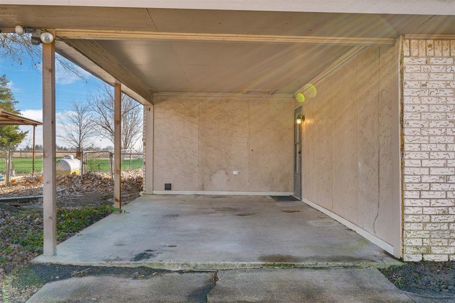 Exterior details and patio area of a home in , Blossom (Image 14).