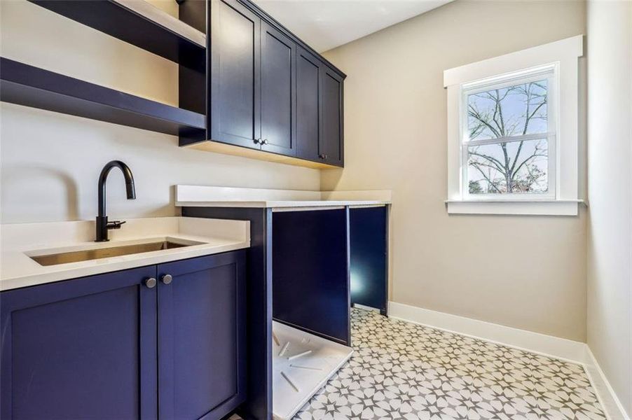 Furnished interior view inside a new home in , Atlanta (Image 34).