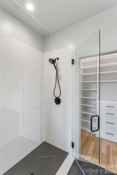 Image 42 of a home in .