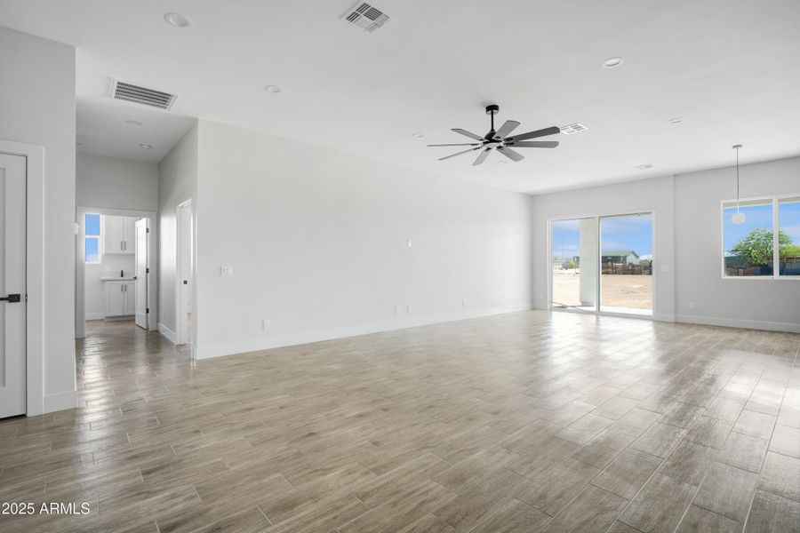 Listing Pictures -34