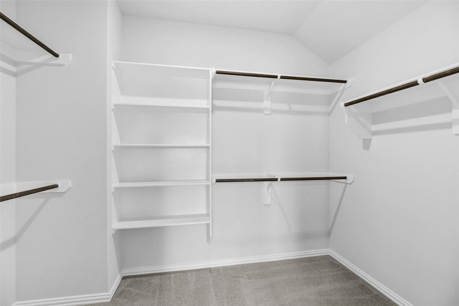 Spacious, unfurnished interior of a new home in Park at Eldridge, Sugar Land (Image 34). Spacious, unfurnished interior of a new home in Park at Eldridge, Sugar Land (Image 34).