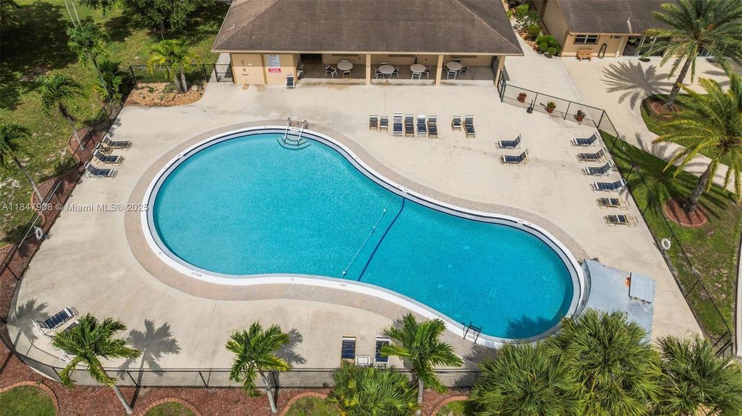 Community Pools (3 avaialble)