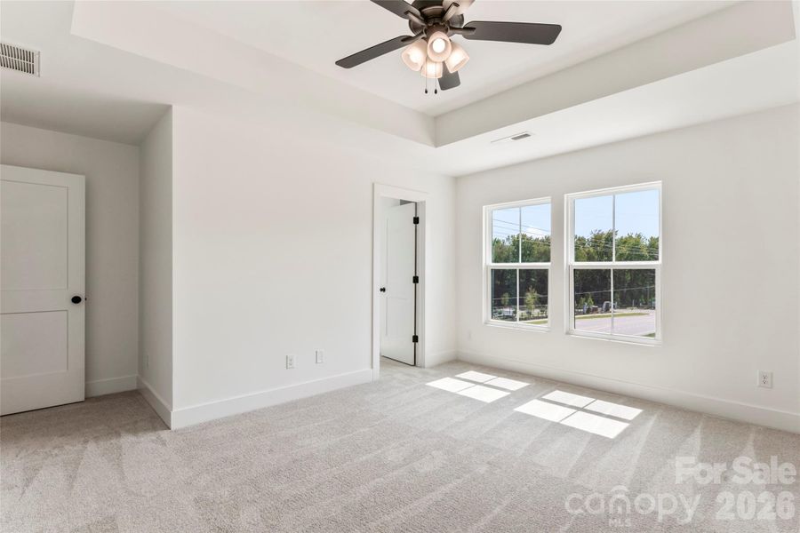 Spacious, unfurnished interior of a new home in , Fort Mill (Image 21).