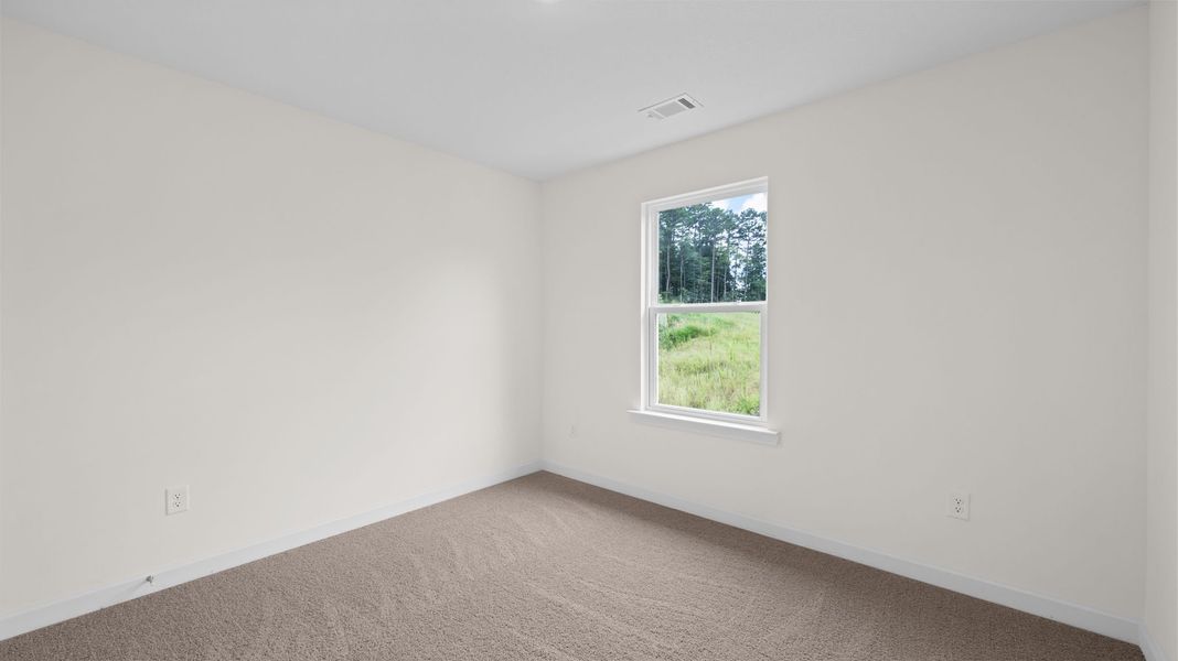 Representative unfurnished interior of a home built from the Tatum by D.R. Horton in Price's Point, Knoxville (Image 20).