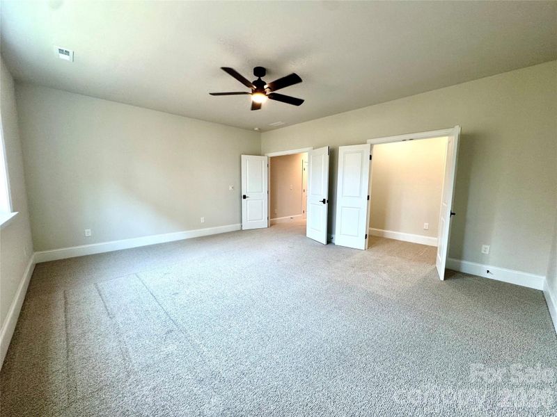 Spacious, unfurnished interior of a new home in Irish Creek, Landis (Image 41).